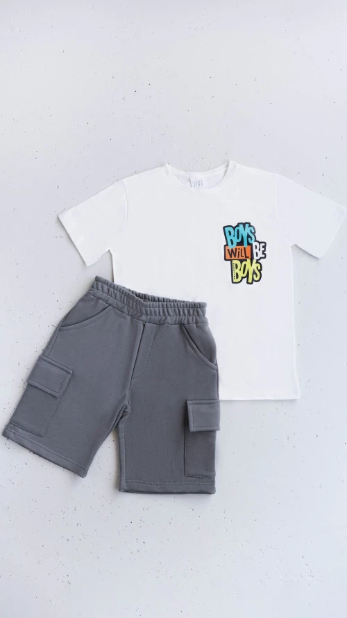 Παιδικό Σετ Αγοριού με Λευκό T-shirt & Γκρι Cargo Βερμούδα2